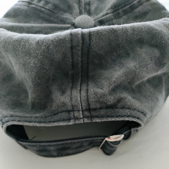 Rosebud Motel hat! - Picture 3 of 5